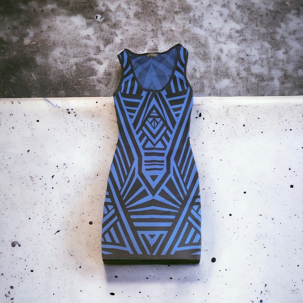 Jealous Tomato Geometric Form Fitting Black & Blue Dress Size Small